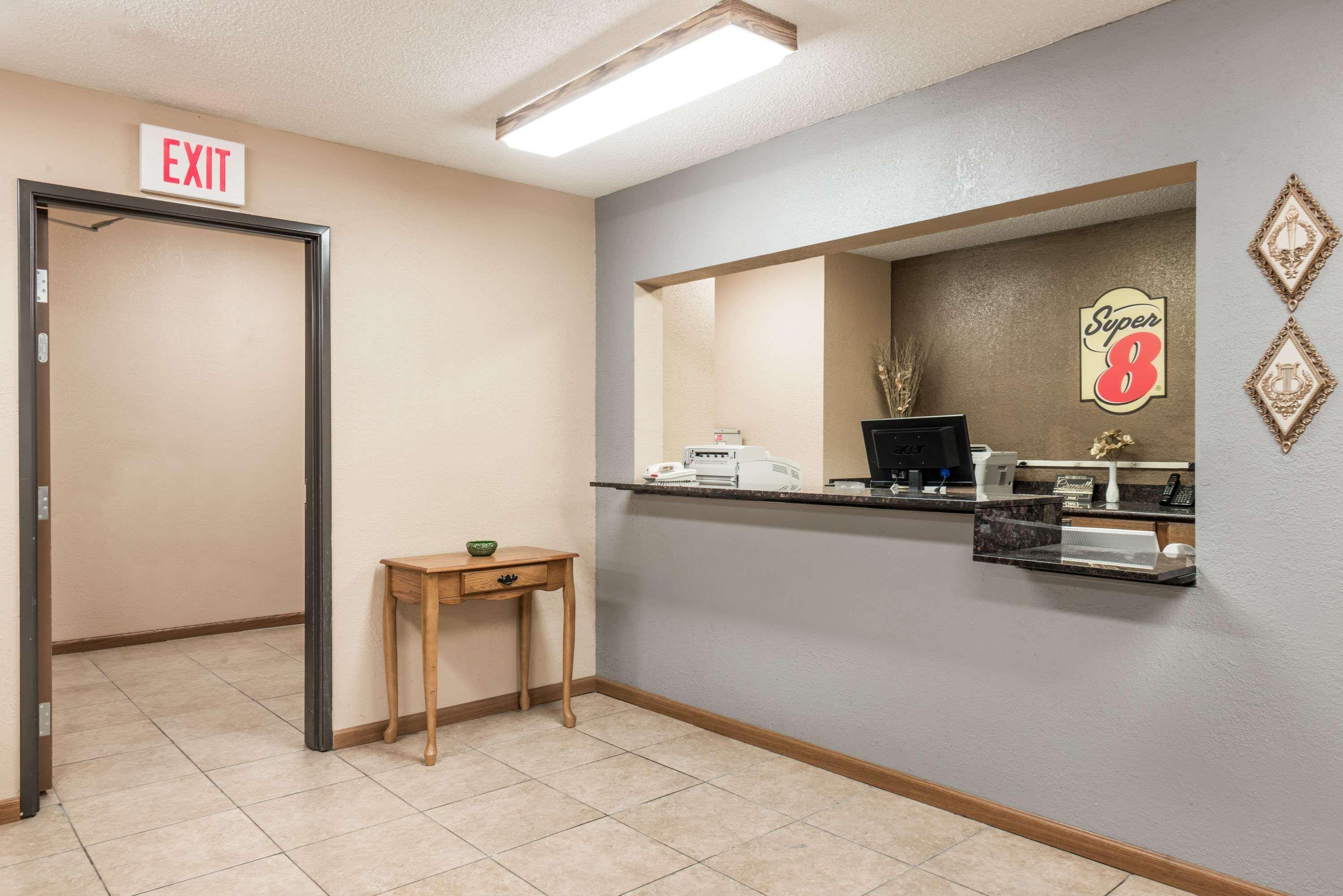 Super 8 By Wyndham Greenville Ngoại thất bức ảnh
